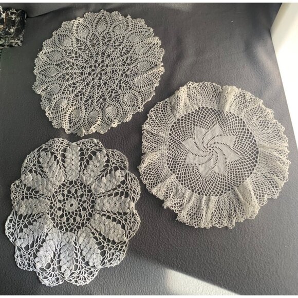 Vintage Hand-Crocheted Doilies Set of 3 - Picture 11 of 13